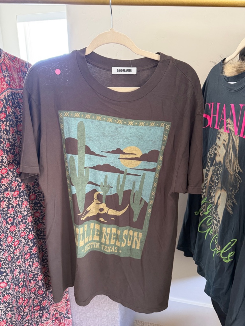 Daydreamer Men's Brown Willie Nelson Desert Graphic Tee with Teal Accents
